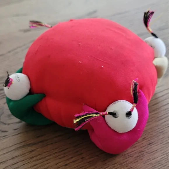 Vintage Oriental Silk Brocade Pin Cushion with Dolls - Picture 8 of 9